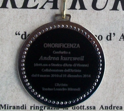 MOMENTIVARI36